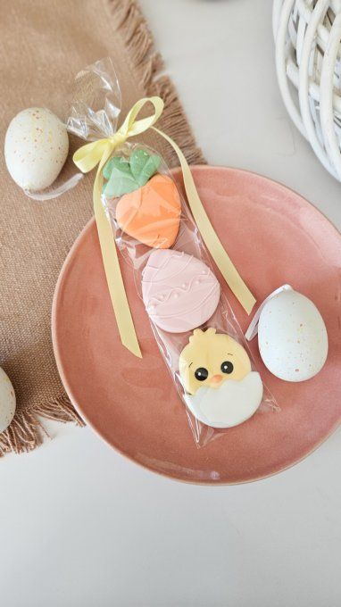 Trio de biscuits de pâques- poussin coquille, œuf rose, carotte