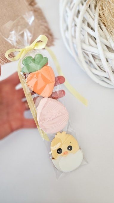 Trio de biscuits de pâques- poussin coquille, œuf rose, carotte