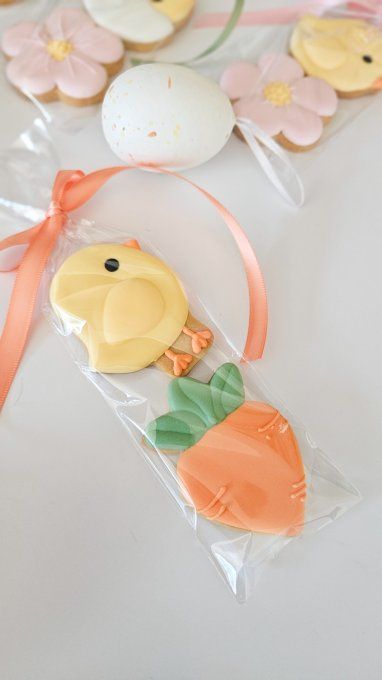 Duo de biscuits de pâques -carotte et poussin
