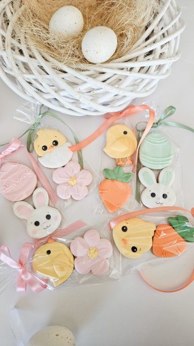 Duo de biscuits de pâques -oeuf et lapin sauge