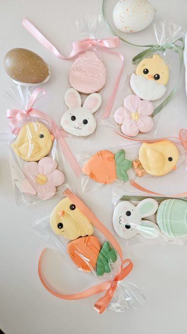 Duo de biscuits de pâques -fleurs et poussin coquille 