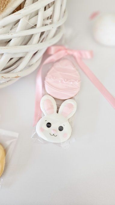 Duo de biscuits de pâques - oeuf et lapin rose