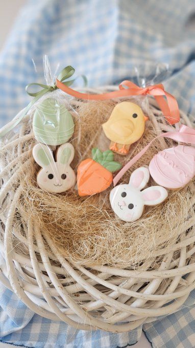 Duo de biscuits de pâques -carotte et poussin 