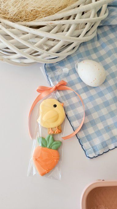 Duo de biscuits de pâques -carotte et poussin 