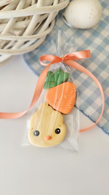 Duo de biscuits de pâques -carotte et tête poussin 