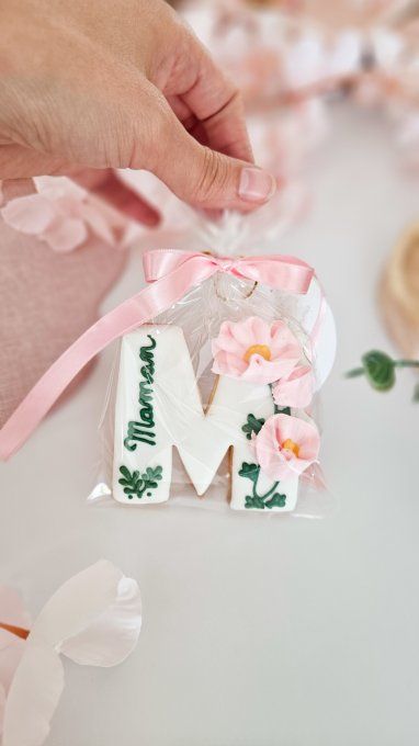 Biscuit Fête des Mères – Lettre M - Collection Florale