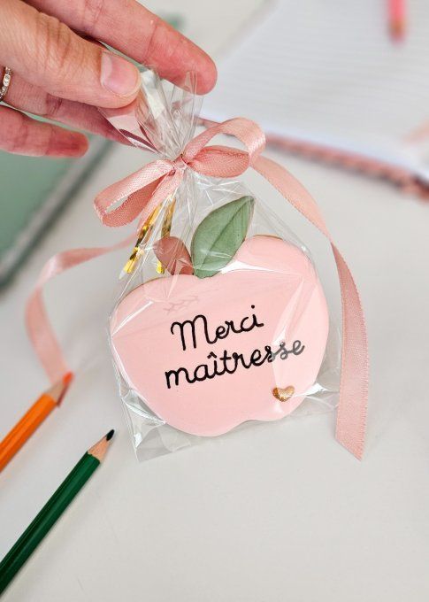 Sablé décoré Pomme personnalisée – Cadeau maîtresse fin d'année