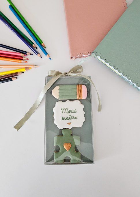 . Titre Coffret de sablés décorés Puzzle & Crayon – Cadeau maître