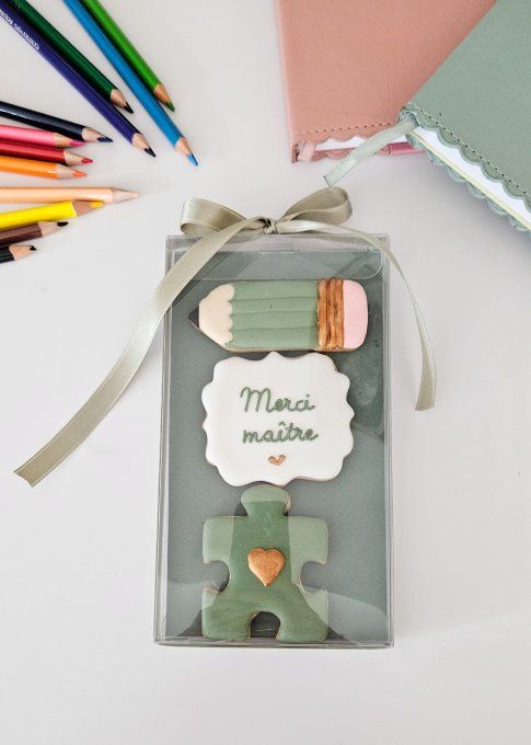 . Titre Coffret de sablés décorés Puzzle & Crayon – Cadeau maître