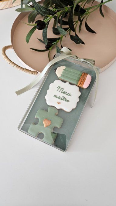 . Titre Coffret de sablés décorés Puzzle & Crayon – Cadeau maître