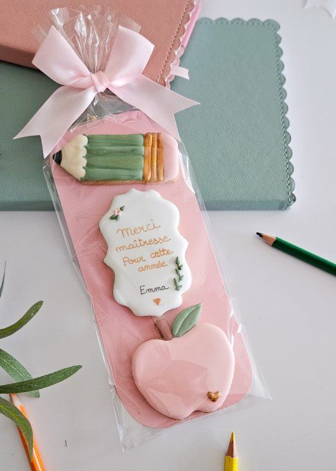 Trio de sablés décorés personnalisé – Cadeau maîtresse, maître ou ATSEM